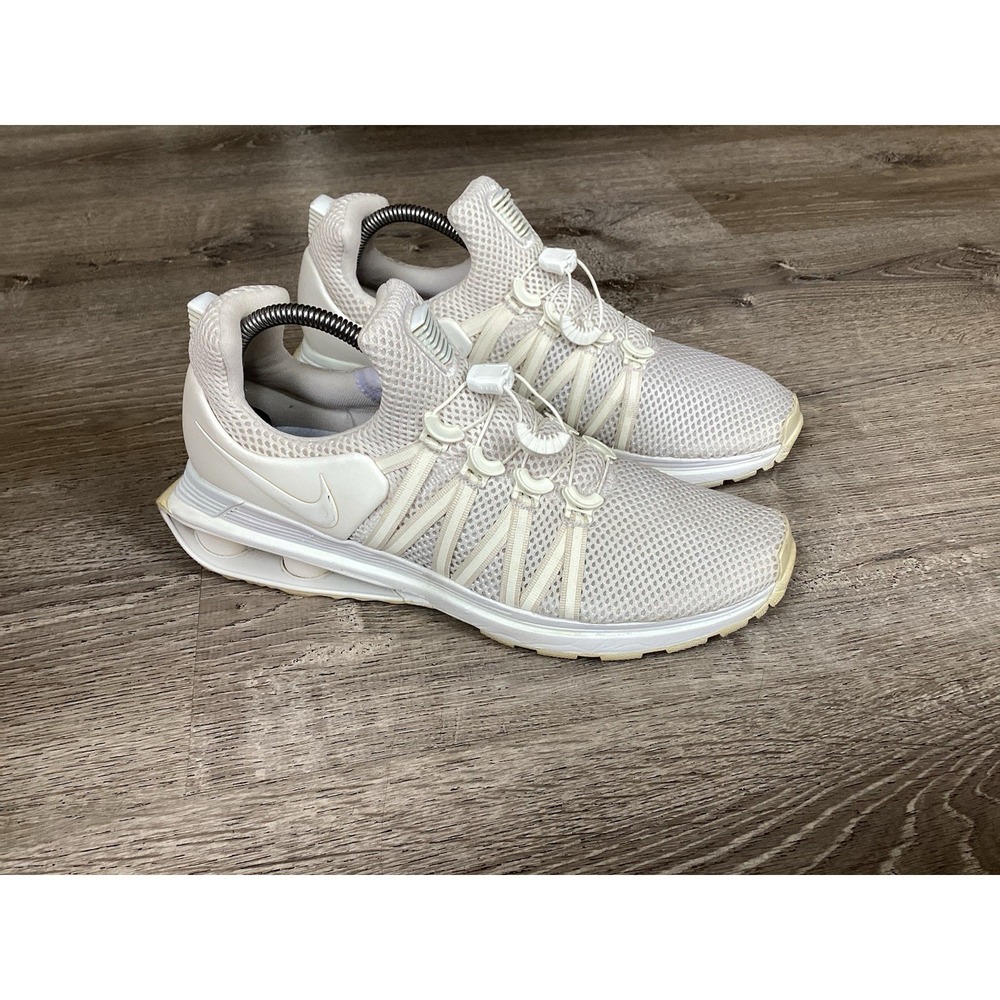 Nike Shox Gravity Womens 10 White Athletic Running Shoes Sneakers AQ8554-100